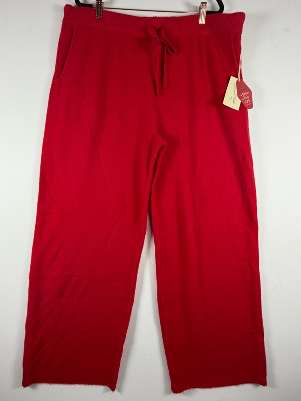 Universal Thread Women's Mid-Rise Straight Leg Pull-On Pants - Red - XXL - Picture 3 of 8